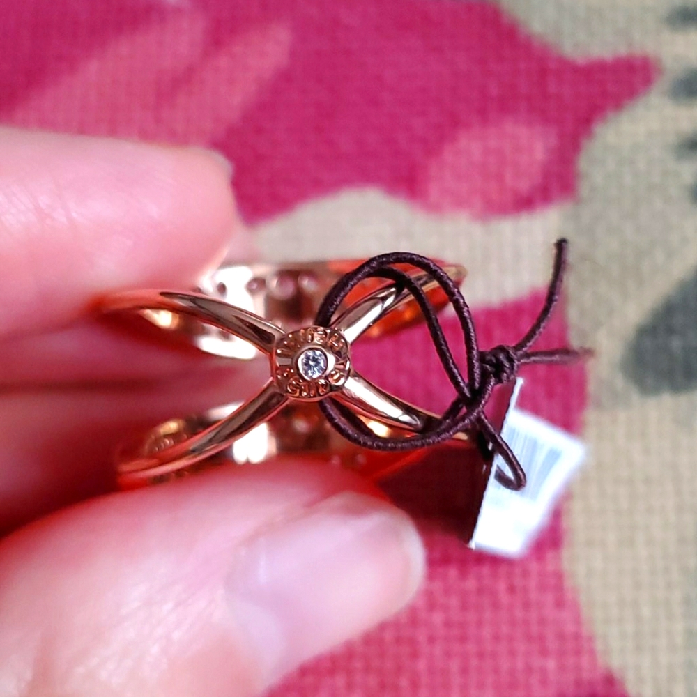 Henri Bendel Gold and Silver Crystal Ring Size 8 - Picture 7 of 7